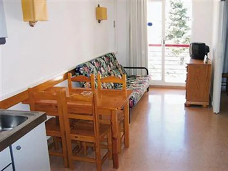 Mar Blau Apartamentos Calella Apartment